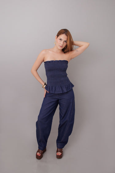Blusa Tomara que Caia Peplum Jeans